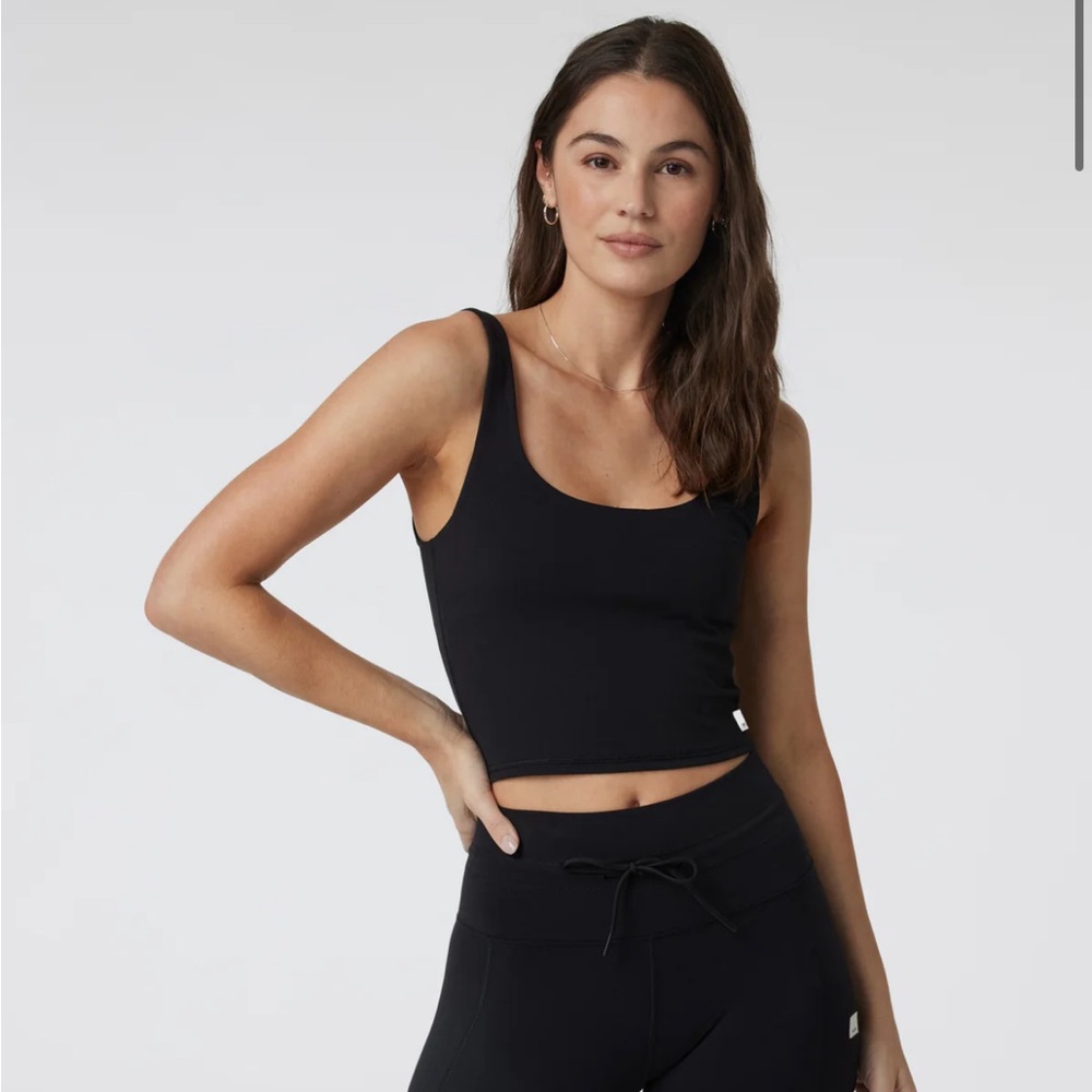 Vuori Daily Crop Top